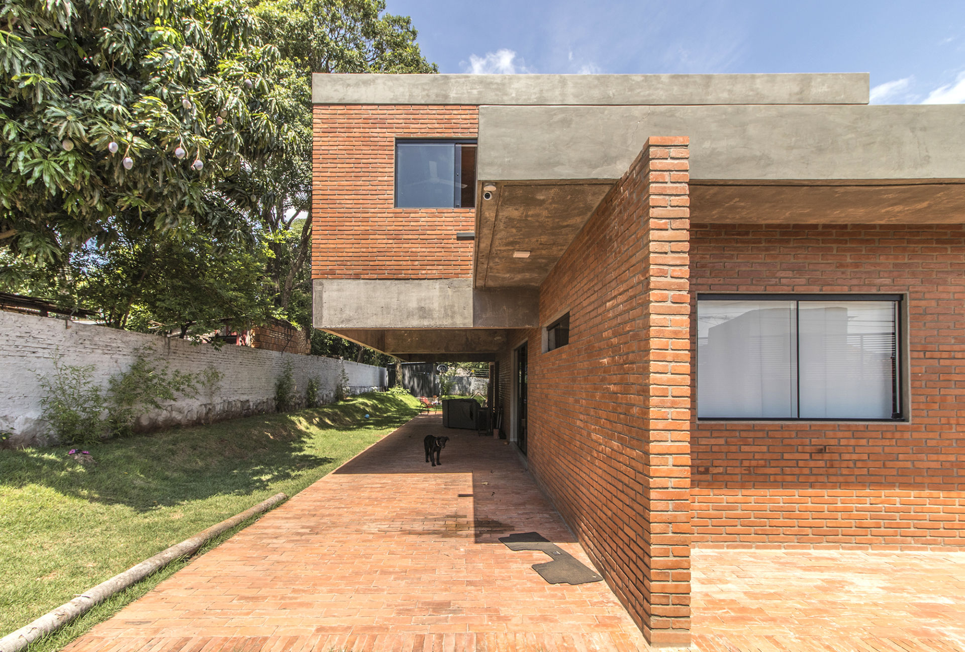 Casa León  | Estudio de Arquitectura, Constructora, Diseño  de Casas Sustentables, Viviendas, Oficinas, Asunción, Paraguay